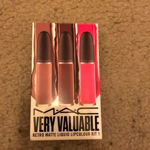Mac lip color kit 1